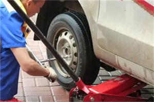 东西湖附近拖车24小时服务热线电话