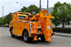 东西湖高速路拖车费